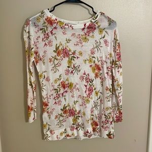 3/4 sleeve floral shirt 🌸